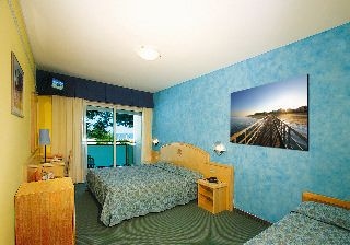 International Beach Hotel0