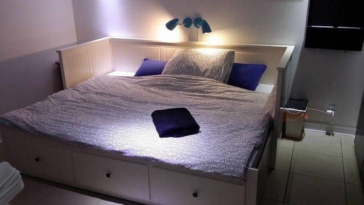 Qstay Bed and Breakfast0