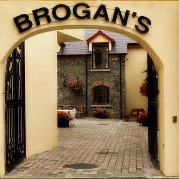 Brogans Bar and Guesthouse0