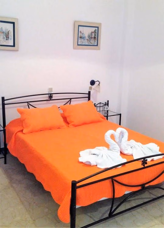 Join Us Low Cost Rooms0