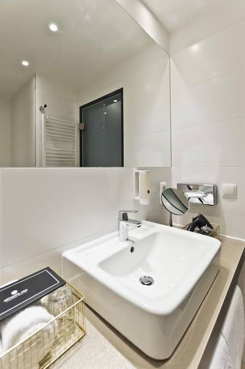อาร์ตโฮเต็ล เอเอ็นเอ ดีวา (Arthotel ANA Diva)0