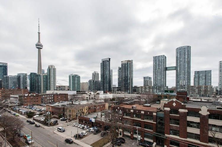 Beautiful King West Apartment0