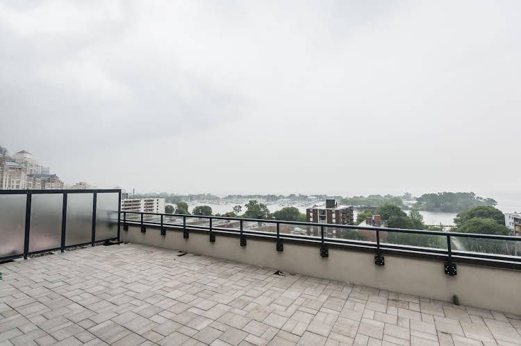 Life Suites Lakeside Mimico2