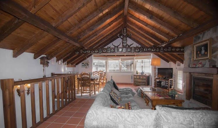 Chalet Madrono ASN0