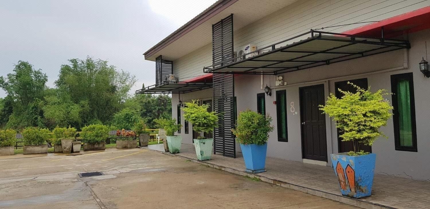 บ้านศรีแฟมิลี่ (Baan Sri Family)1
