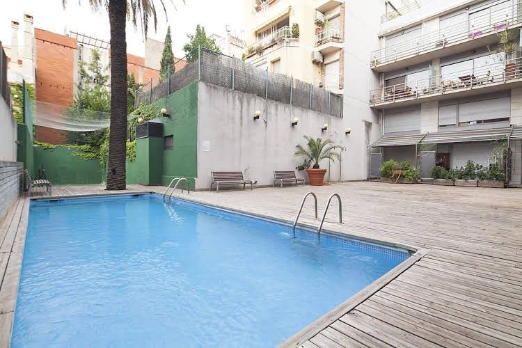 My Space Barcelona Gracia Pool Center0