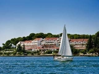 Fortuna Island Hotel0