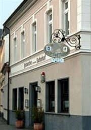 zum Bahnhof0
