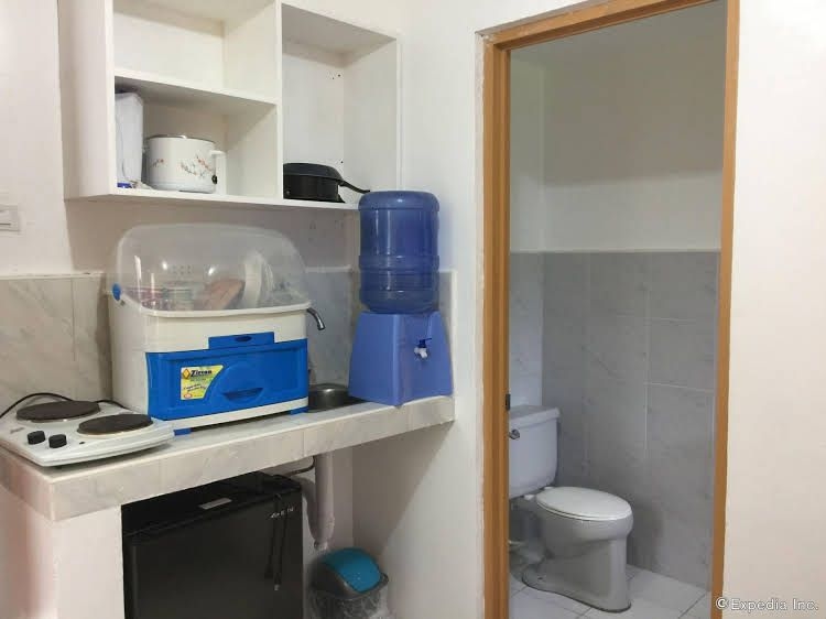 Gaeas Apartments0