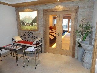 Garni Oblasser1