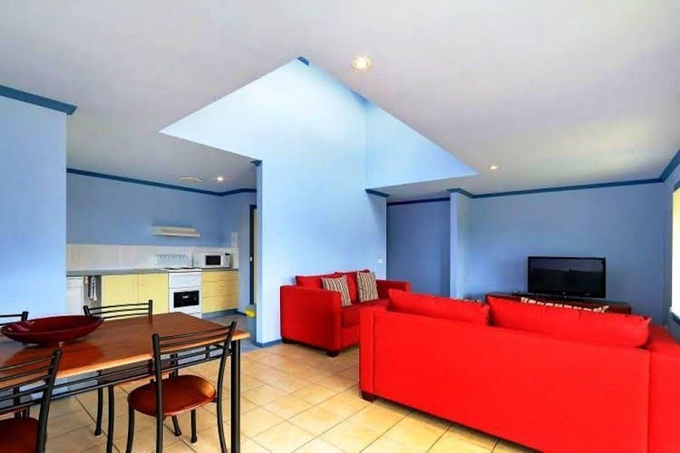 Phillip Island OffTrack Accommodation0