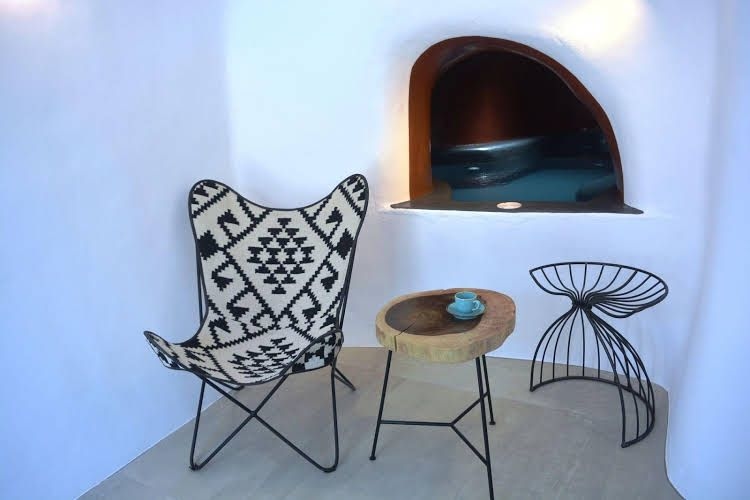 Elysian Santorini0