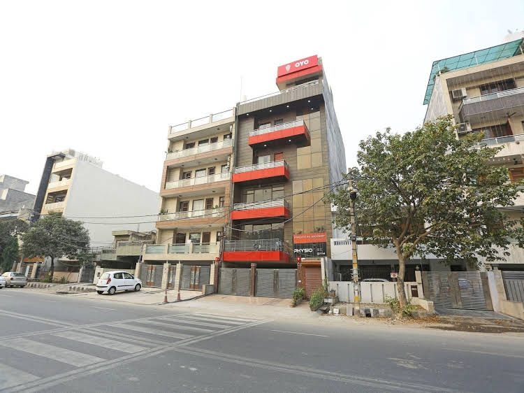 OYO Rooms Rohini Pitampura0