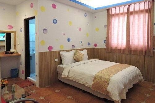 Legend Hostel0