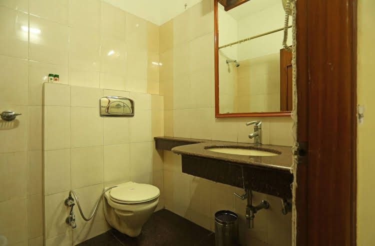 OYO Rooms Kalkaji Mandir4