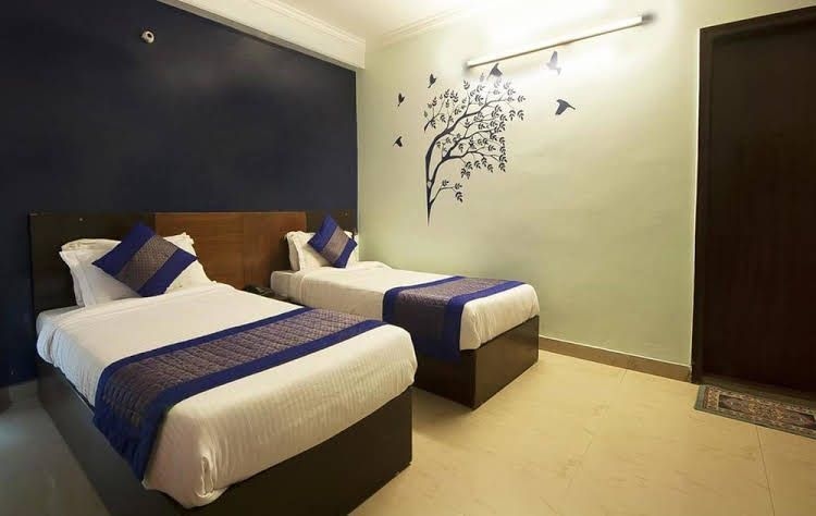 Aditya inn0