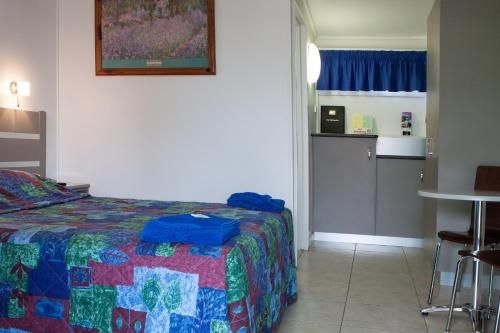 Motel Myall2