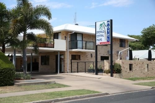 Emerald Central Palms Motel0