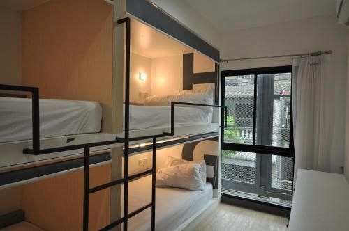 มังกี้แนพ โฮสเทล (MonkeyNap Hostel)0