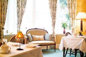 Trehaven Manor0