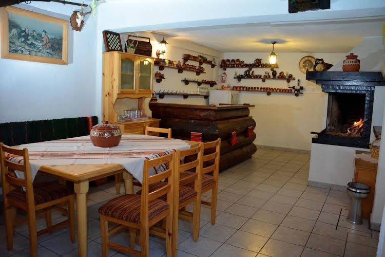 Trenchova Guest House0