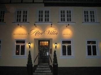 Alta Villa0