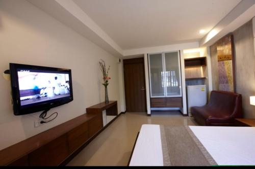 the bangkok cha cha suite4