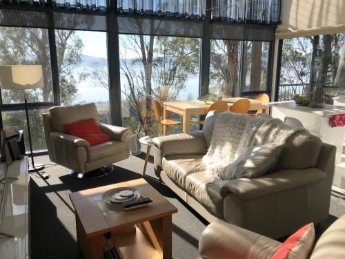 Tamar River Apartments0