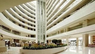 Renaissance Lakeview0