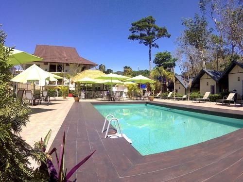 เดอะ ไวท์ เอเลเฟ่นท์ รีสอร์ท (The White Elephant Resort)0