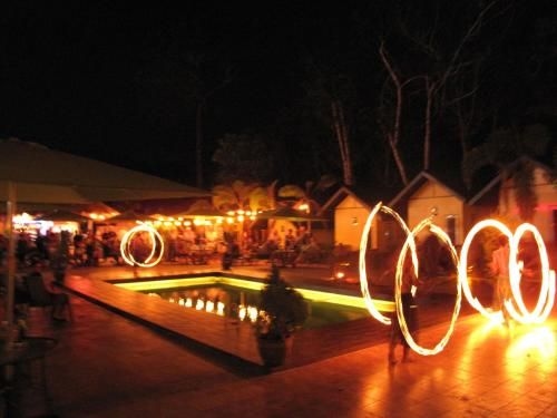 เดอะ ไวท์ เอเลเฟ่นท์ รีสอร์ท (The White Elephant Resort)4
