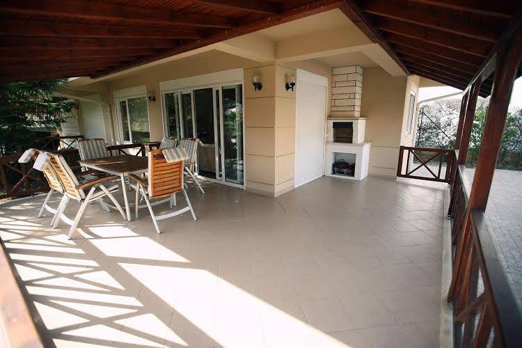 Villa Paradise0