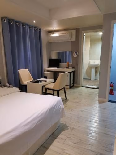 C&B Hotel2