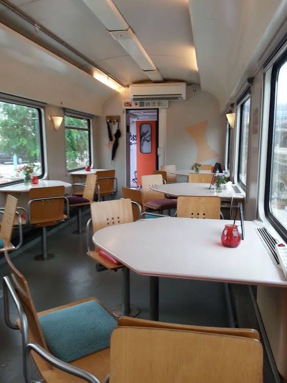 Train Lodge Amsterdam0