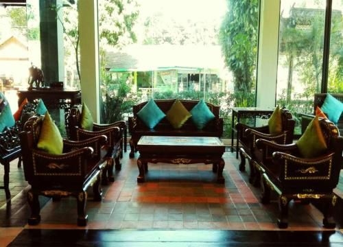 เอ โทเทล บัดเจ็ต (A Hotel Budget)4