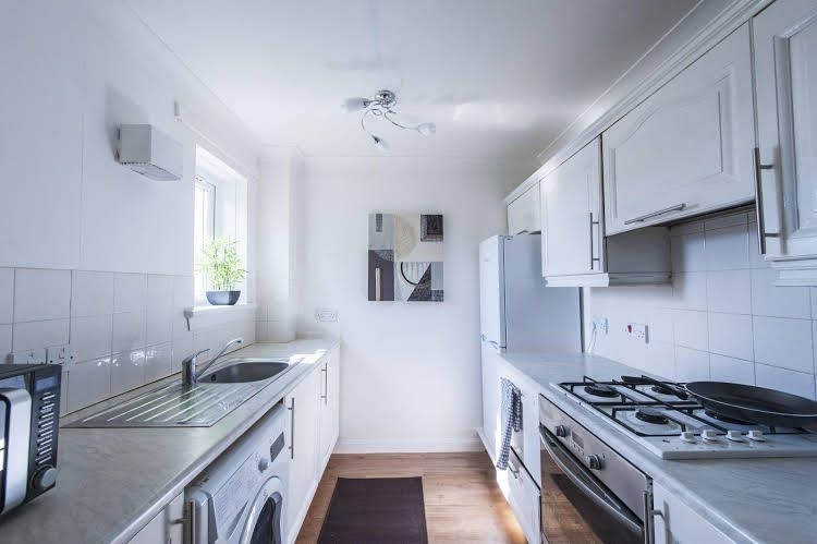 Montgomery Real Apartment One0
