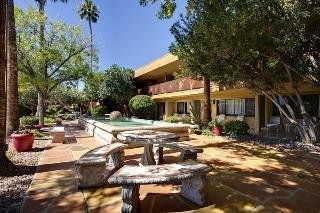 Best Western Plus Royal Sun Inn & Suites3