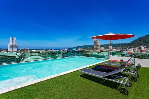 โรงแรมนีออน ป่าตอง (Neon Patong Hotel)0