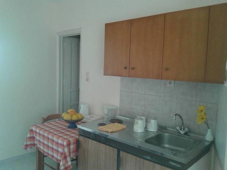 Pantheon Apartments0
