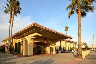 Best Western Plus Executive Inn & Suites0
