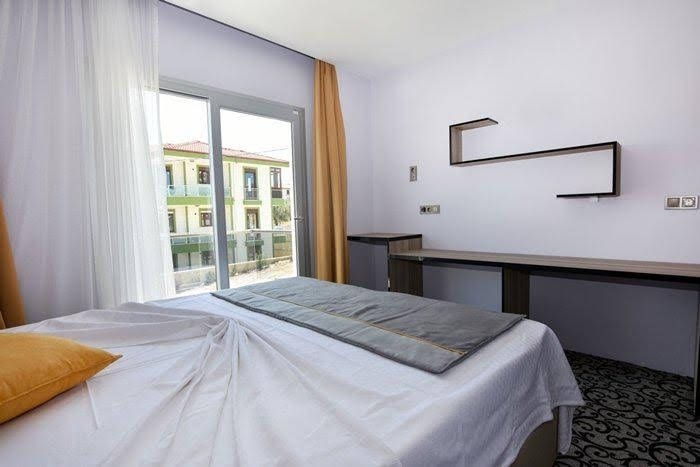 Ayvalik Elisa Otel0