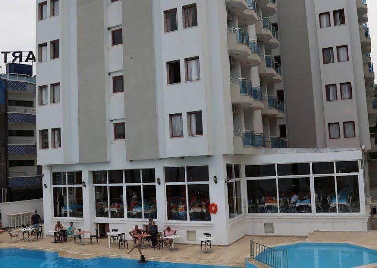 Nuova Beach Hotel0