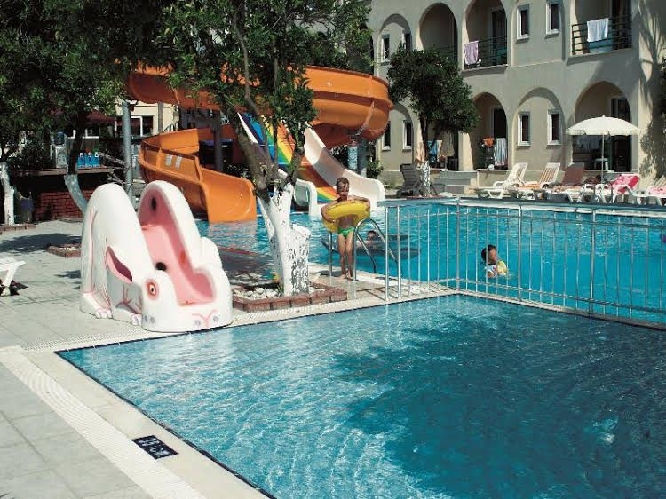 Hotel Golden Sun0
