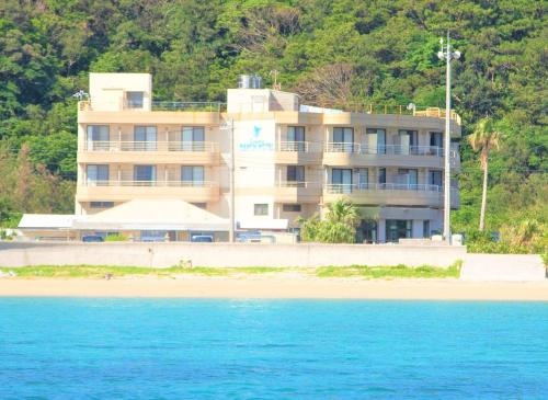 Kerama Beach Hotel0
