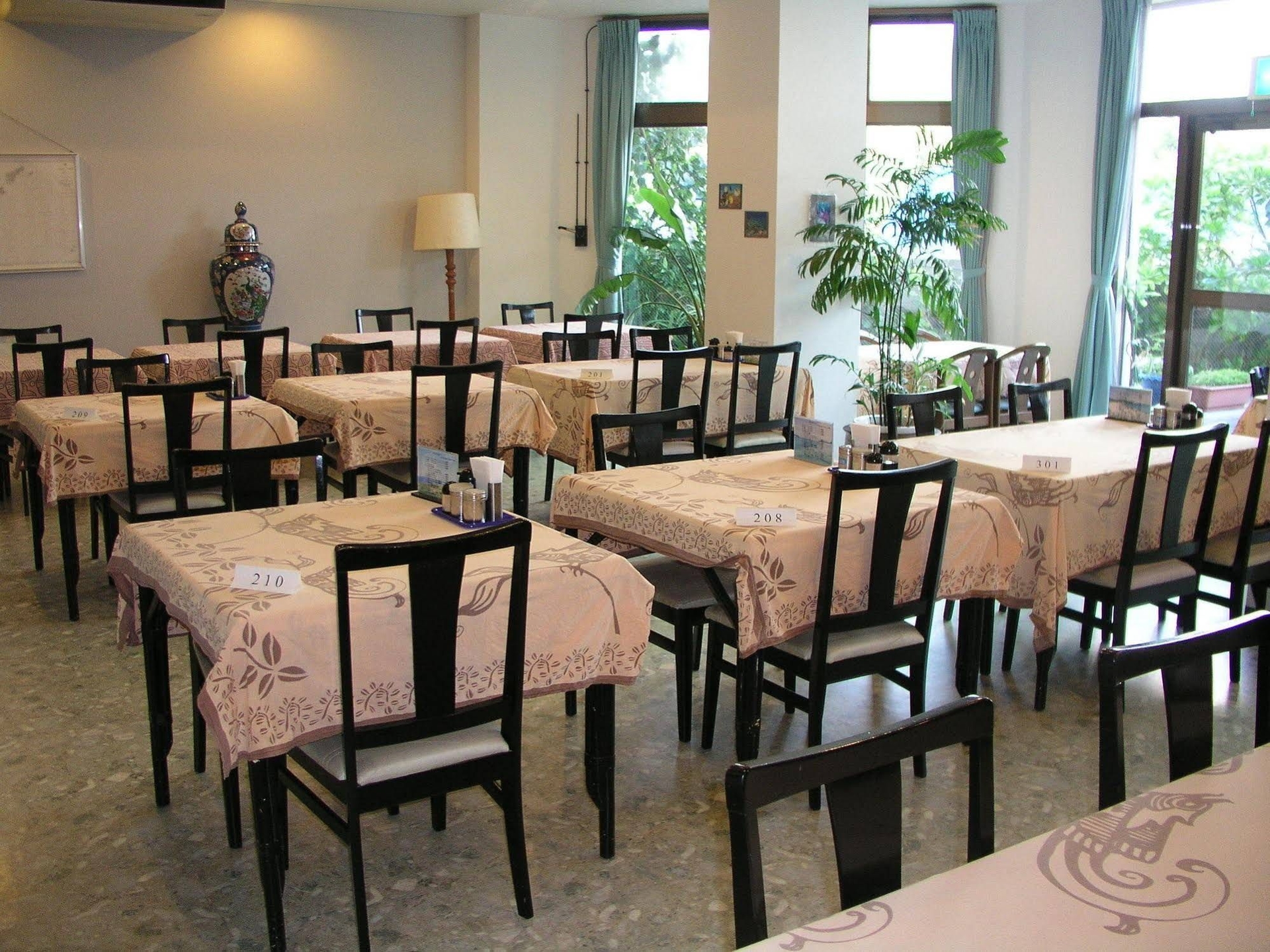 Kerama Beach Hotel2