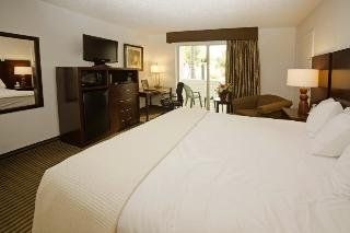 Best Western Plus On The Bay Inn & Marina4