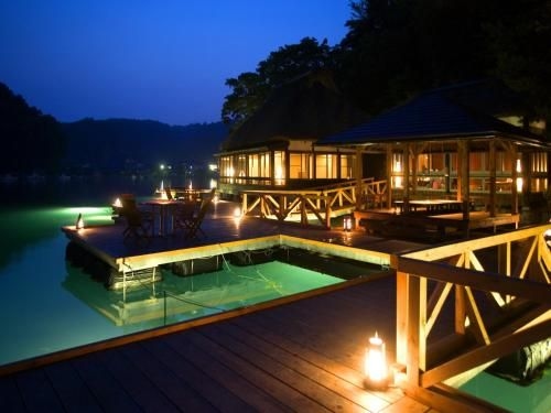 ฮยากุรากุซู เรียวกัง (Hyakurakusou Ryokan)1