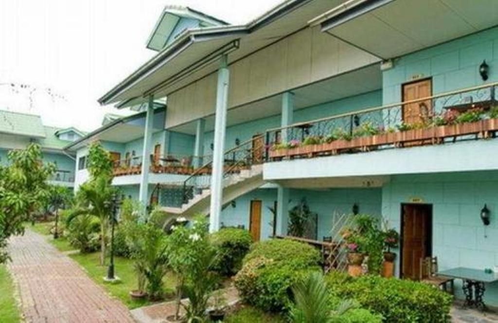 13 เหรียญ แอร์พอร์ต แกรนด์ รีสอร์ท (13 Coins Airport Grand Resort)1