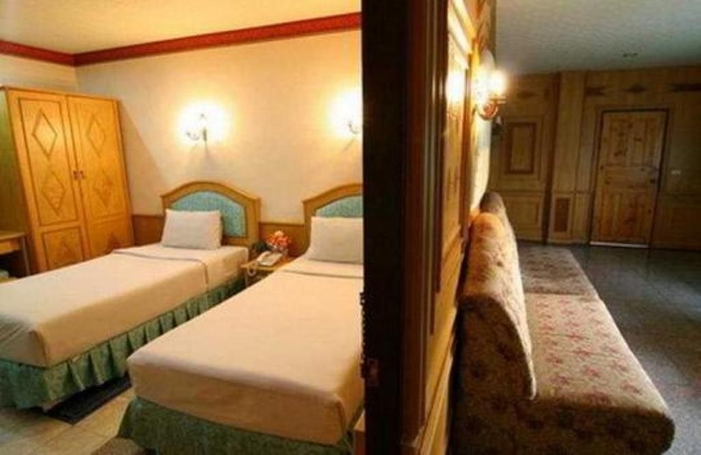13 เหรียญ แอร์พอร์ต แกรนด์ รีสอร์ท (13 Coins Airport Grand Resort)4