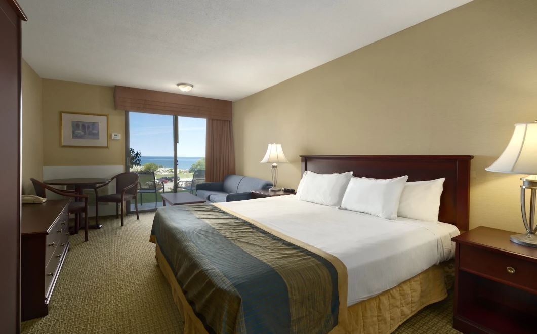 Ramada by Wyndham Jordan Beacon Harbourside Resort1